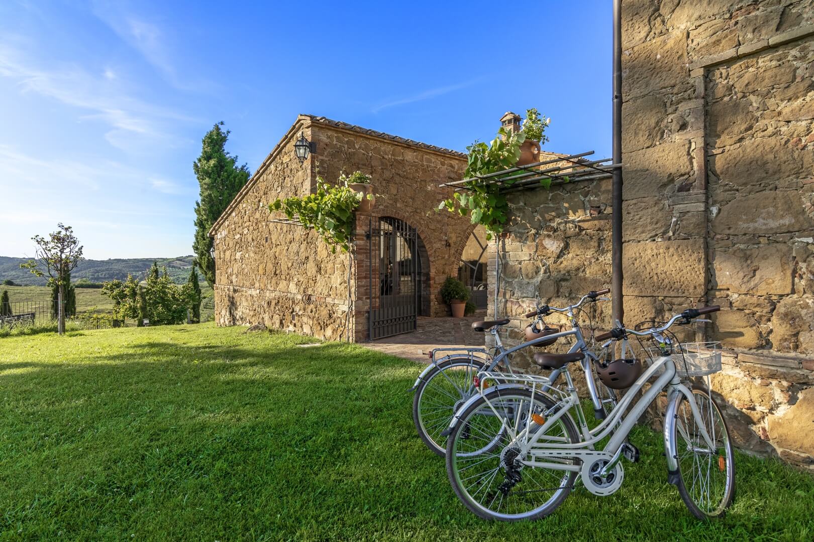 ATTIVITÃ€ ALL'APERTO - VILLE E CASALI IN VENDITA